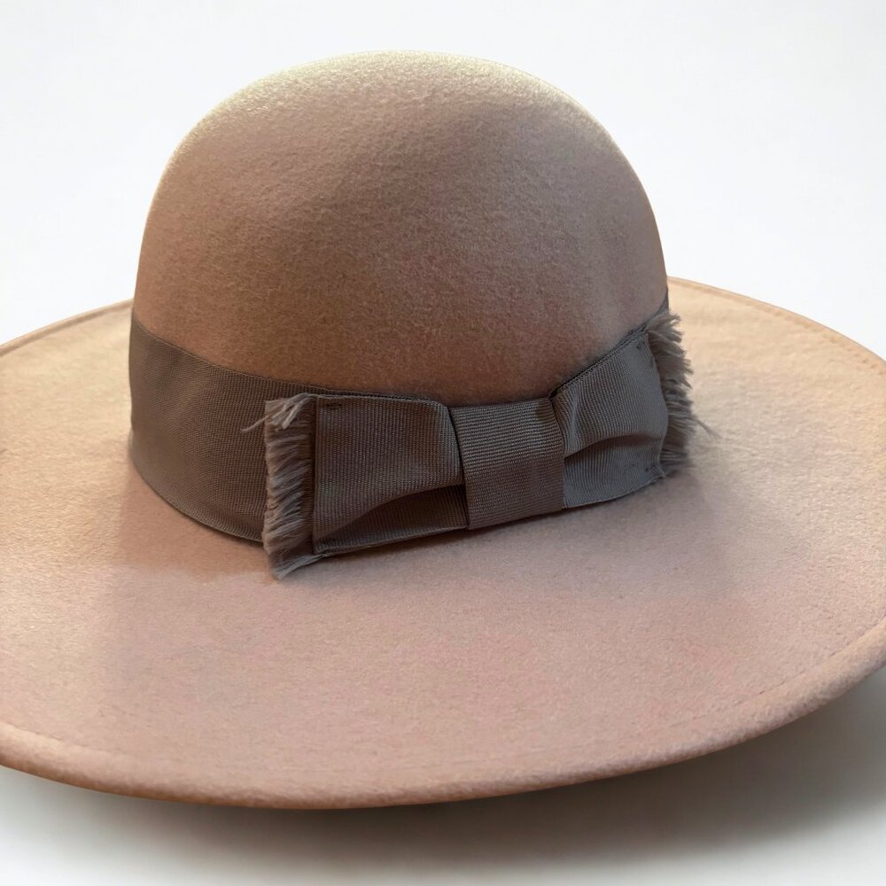 August Hat Company Wide Brim Felt Hat in Blush